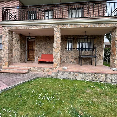 Holiday home Mil Y Rosas