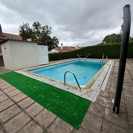 Holiday home Mil Y Rosas Avila