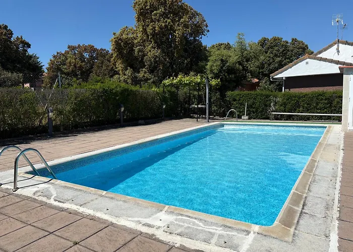 Дом отдыха Mil Y Rosas Авила